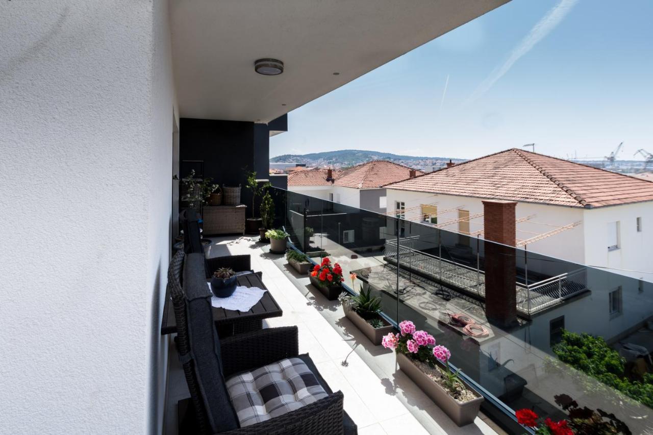 Judita Trogir Exteriör bild