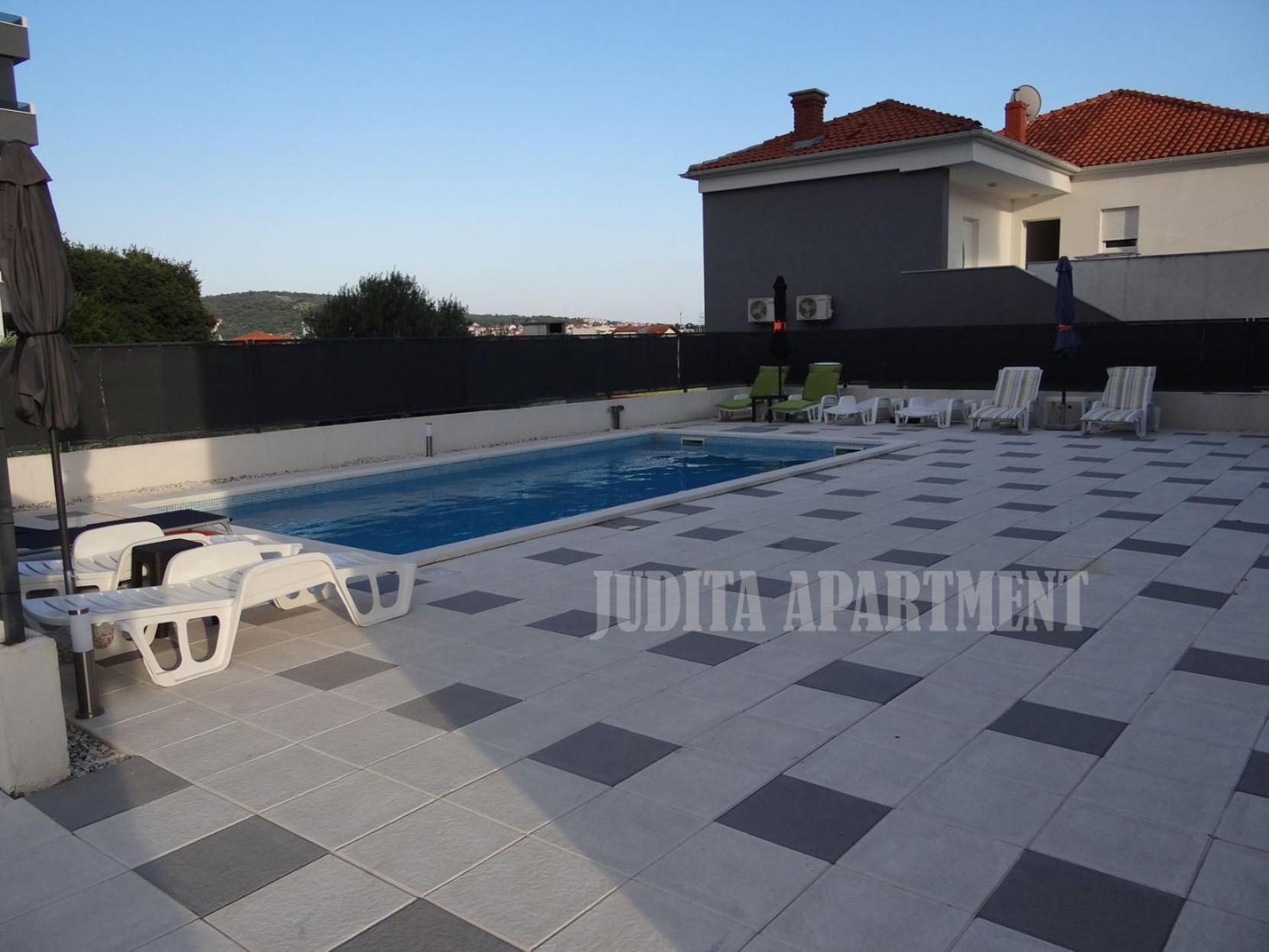 Judita Trogir Exteriör bild